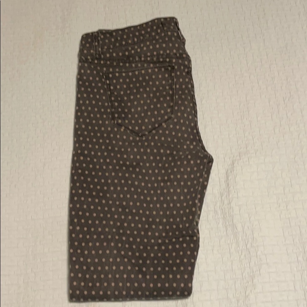 Pants brand is Else